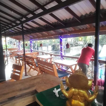 Bluefin Place To Stay Unawatuna Ngoại thất bức ảnh