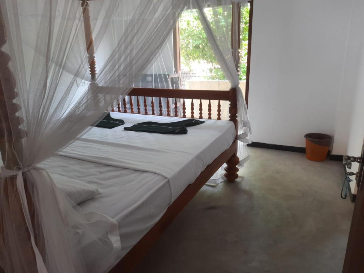 Bluefin Place To Stay Unawatuna Ngoại thất bức ảnh