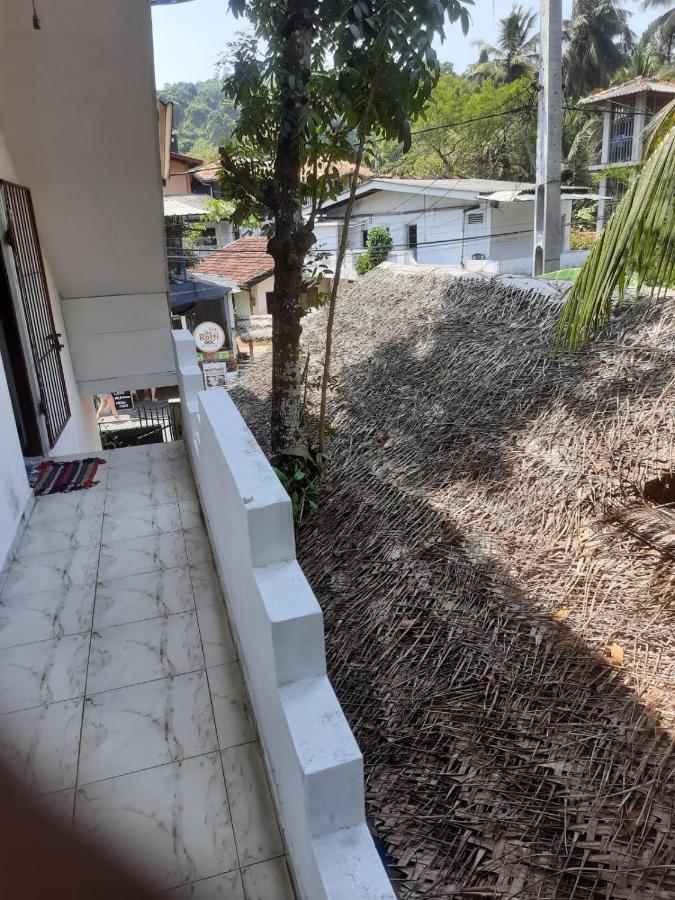 Bluefin Place To Stay Unawatuna Ngoại thất bức ảnh